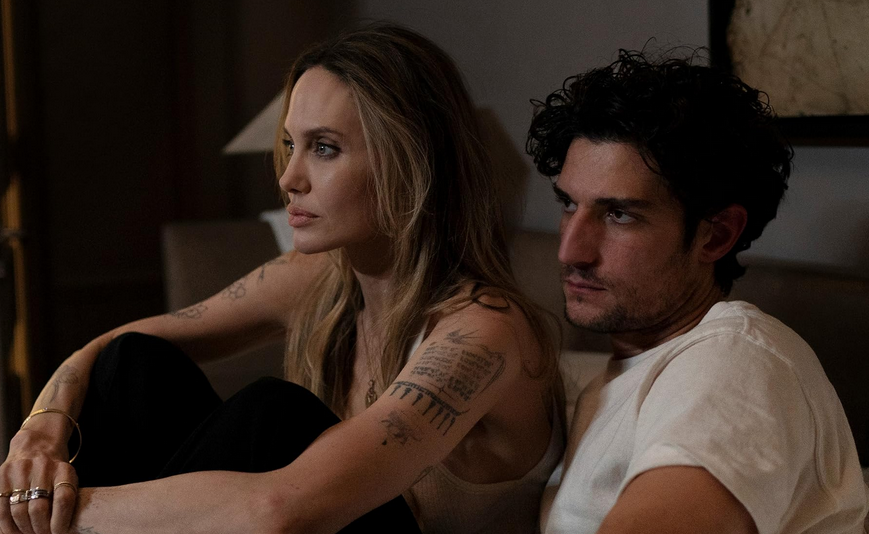 Couture con Angelina Jolie debutta a Toronto