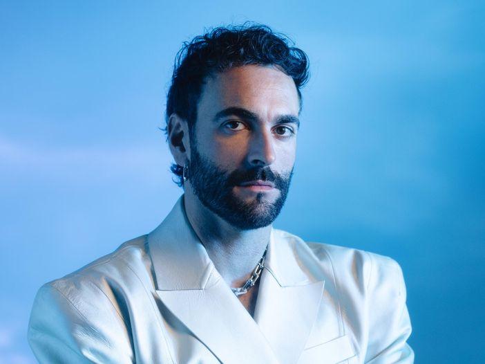 Marco Mengoni nuovo album Felice sì, ma tutto sbagliato, in uscita l'11 dicembre 2026.